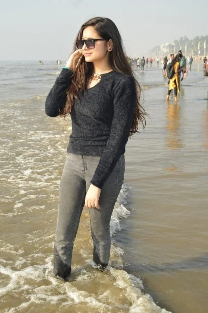 Locanto Girls Mumbai | Adult Companion Profiles & Social Connections - Gallery Image 1