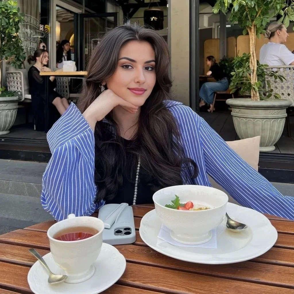 Escort Mumbai | Adult Companion Profiles & Private Social Meetings - Gallery Image 1