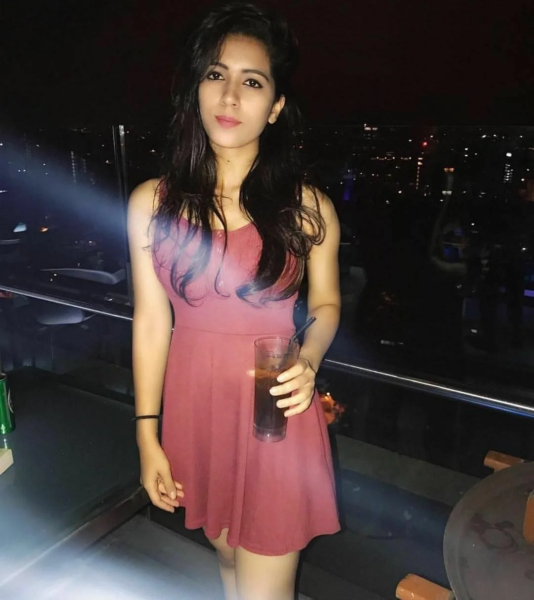 Call Girl in Bangalore | Saree Look | Independent And Private Companionship - Gallery Image 2